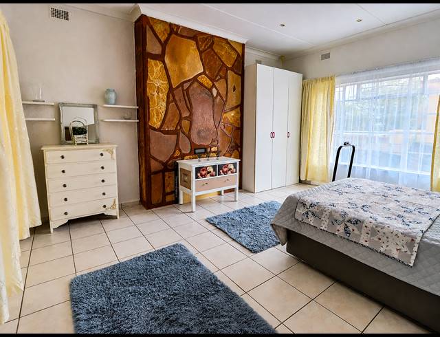 4 BEDROOM HOUSE FOR SALE IN LYTTELTON MANOR